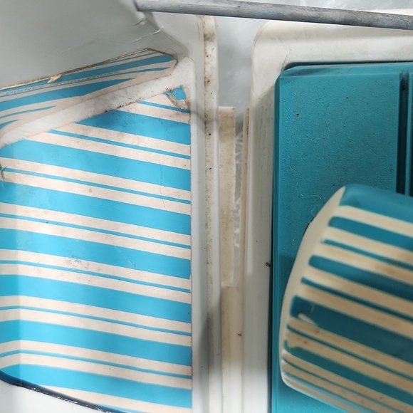 Mickey Mouse Record Player - Picture 4 of 8